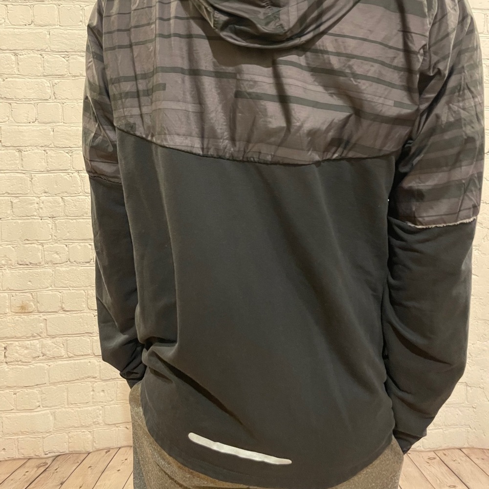 Nike Running Full-Zip Light Jacket - image 8